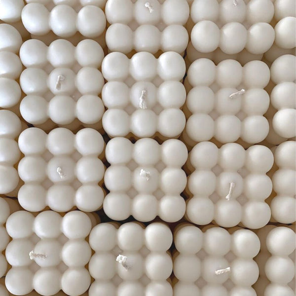 Bubble Whisper candle (White) test