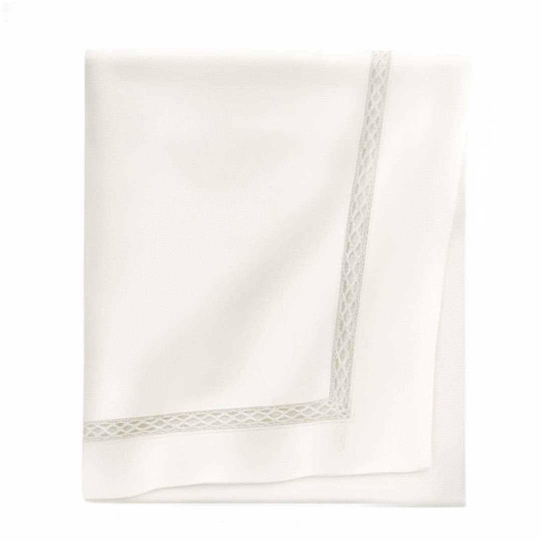 Elegant Lace-Style Frame Table Cloth (6-Seater)(160 × 245 cm)