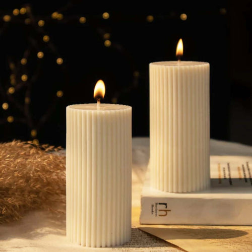 2 Ribbed candles