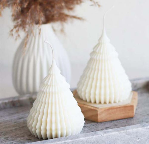 2 Christmas tree candles